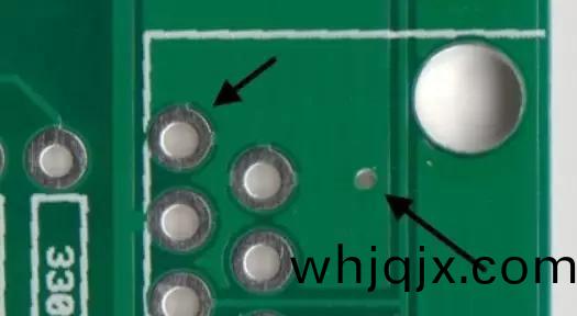 PCB上塞(sai)孔(kong)正反(fan)兩麵(mian)