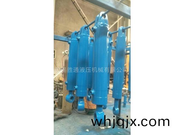 耳(er)環(huan)油缸